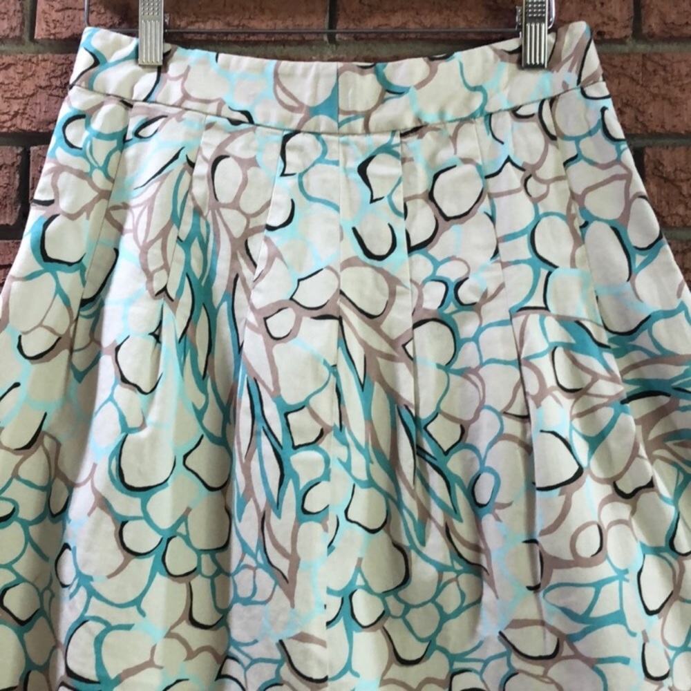 🧁LILLY PULITZER🧁A-LINE PLEATED OPEN FLORAL SKIRT - Picture 2 of 7